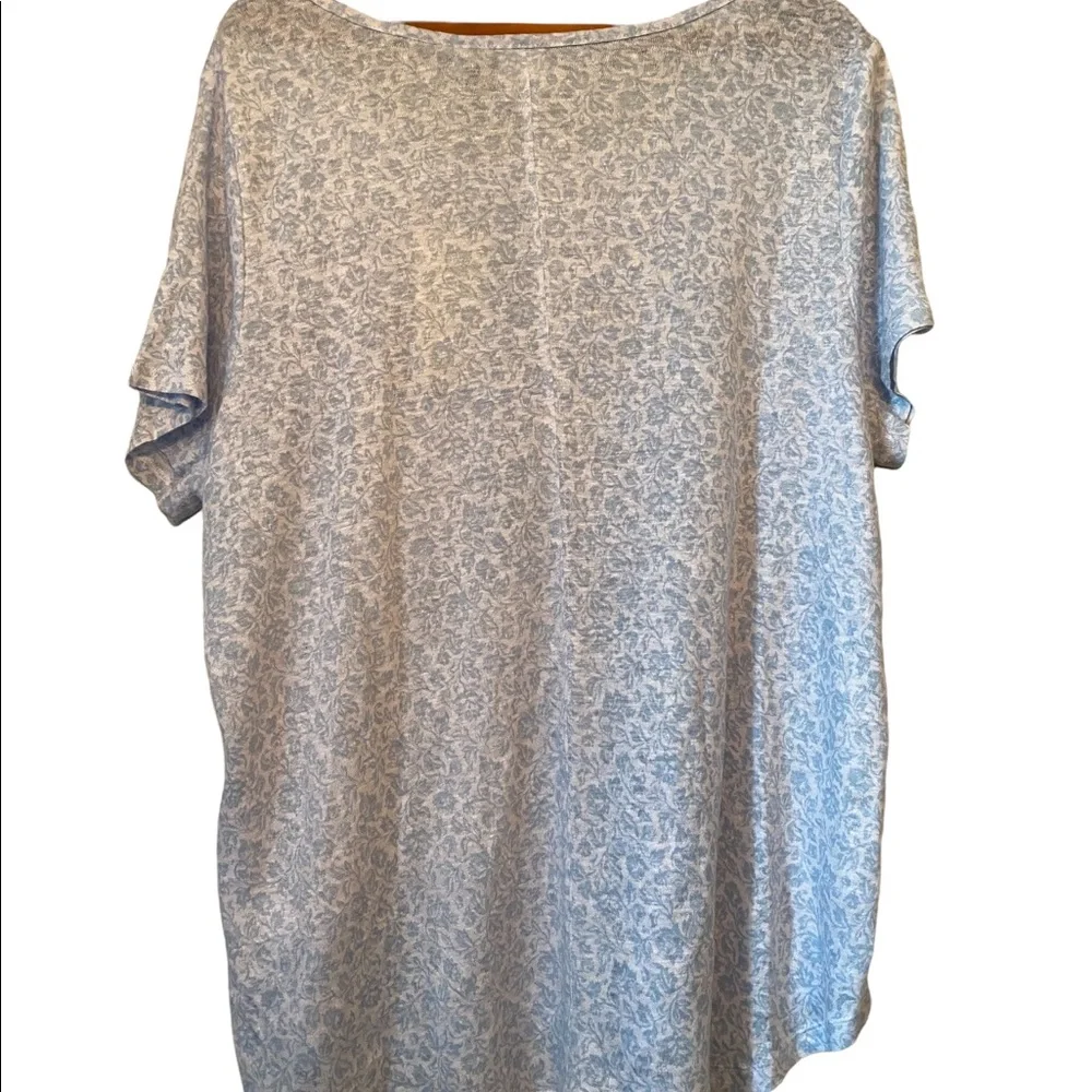 Joie 100% Linen Short Sleeve Blue and White Floral Top